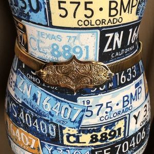 Vintage Gold Stretch Belt with Engraved Buckle Accessocraft